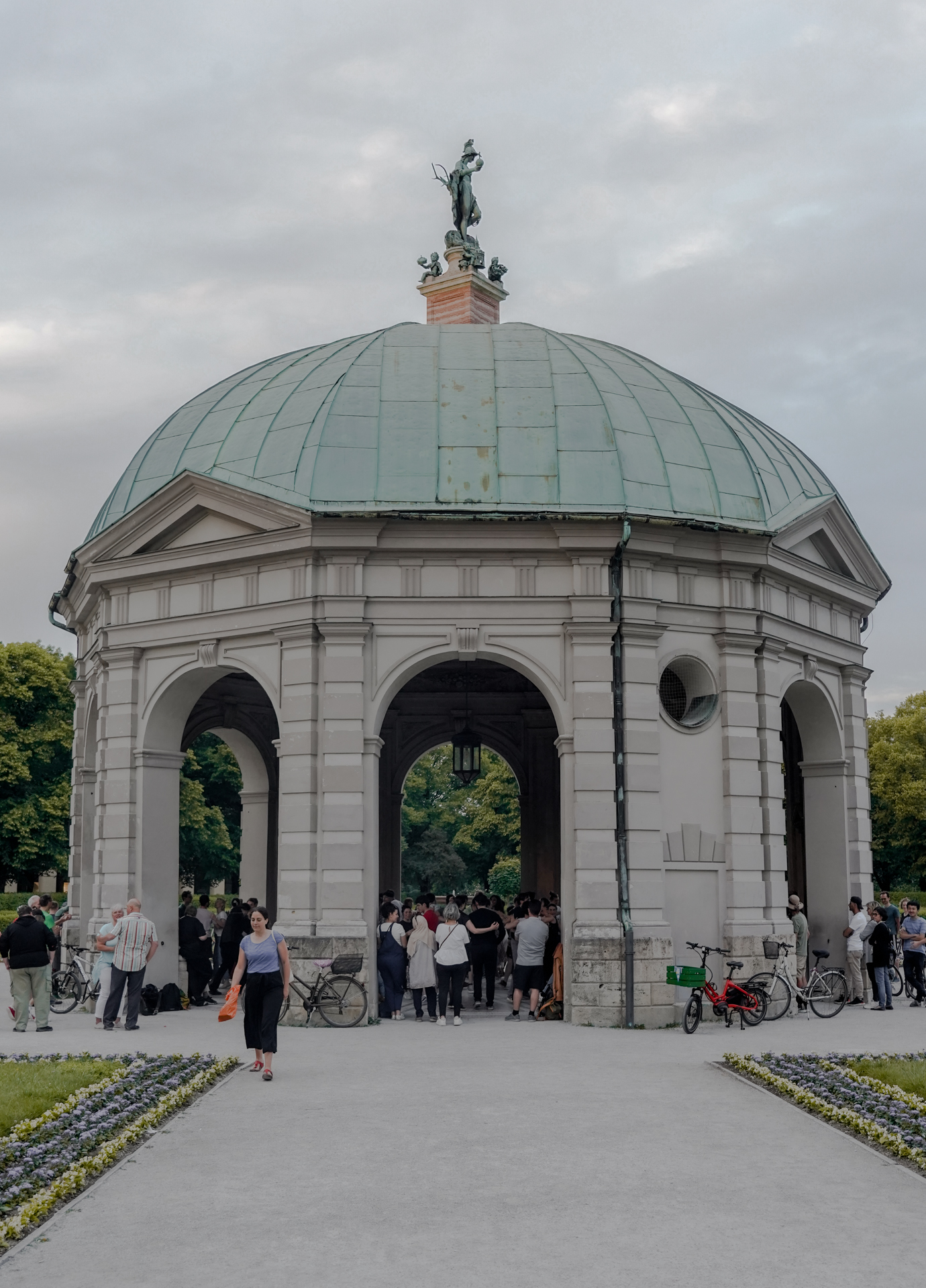 KATIE MERKLI - MUNICH 1-10
